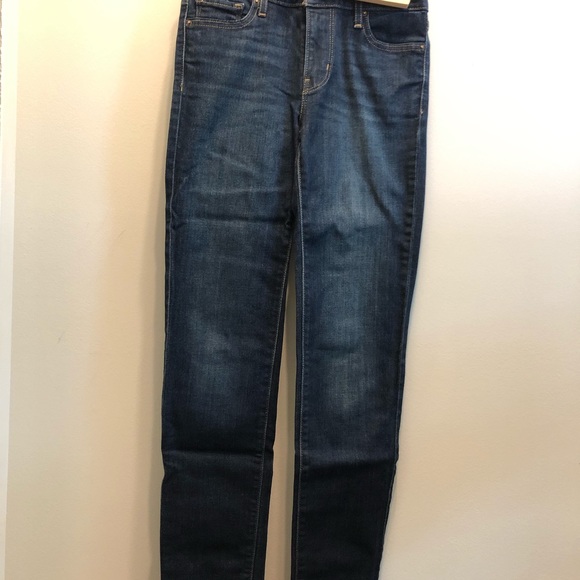 NWOT Levi’s 712 slim straight mid-rise - Picture 2 of 6